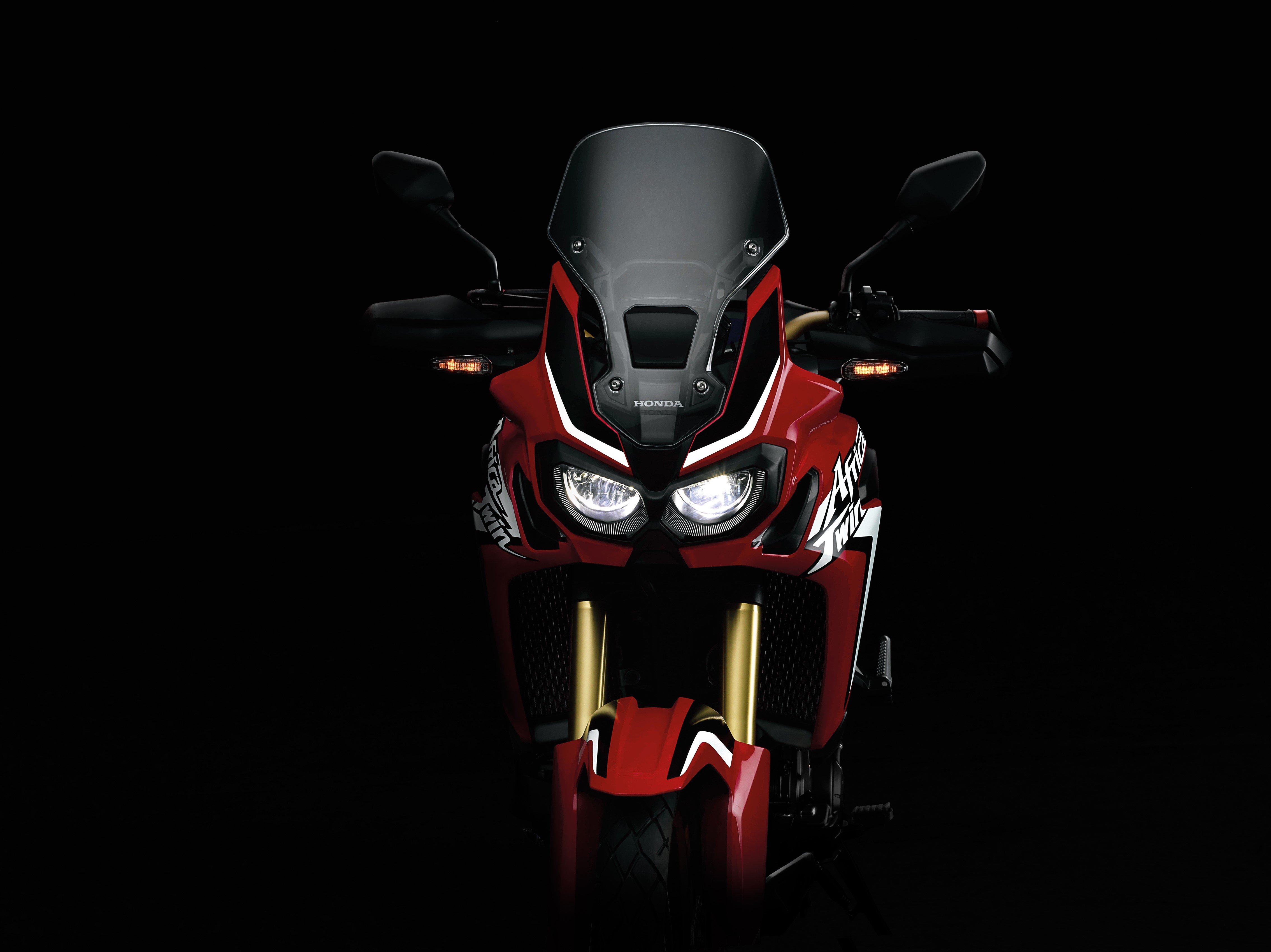 article-honda-africa-twin-2015-5551b474d71ca.jpg