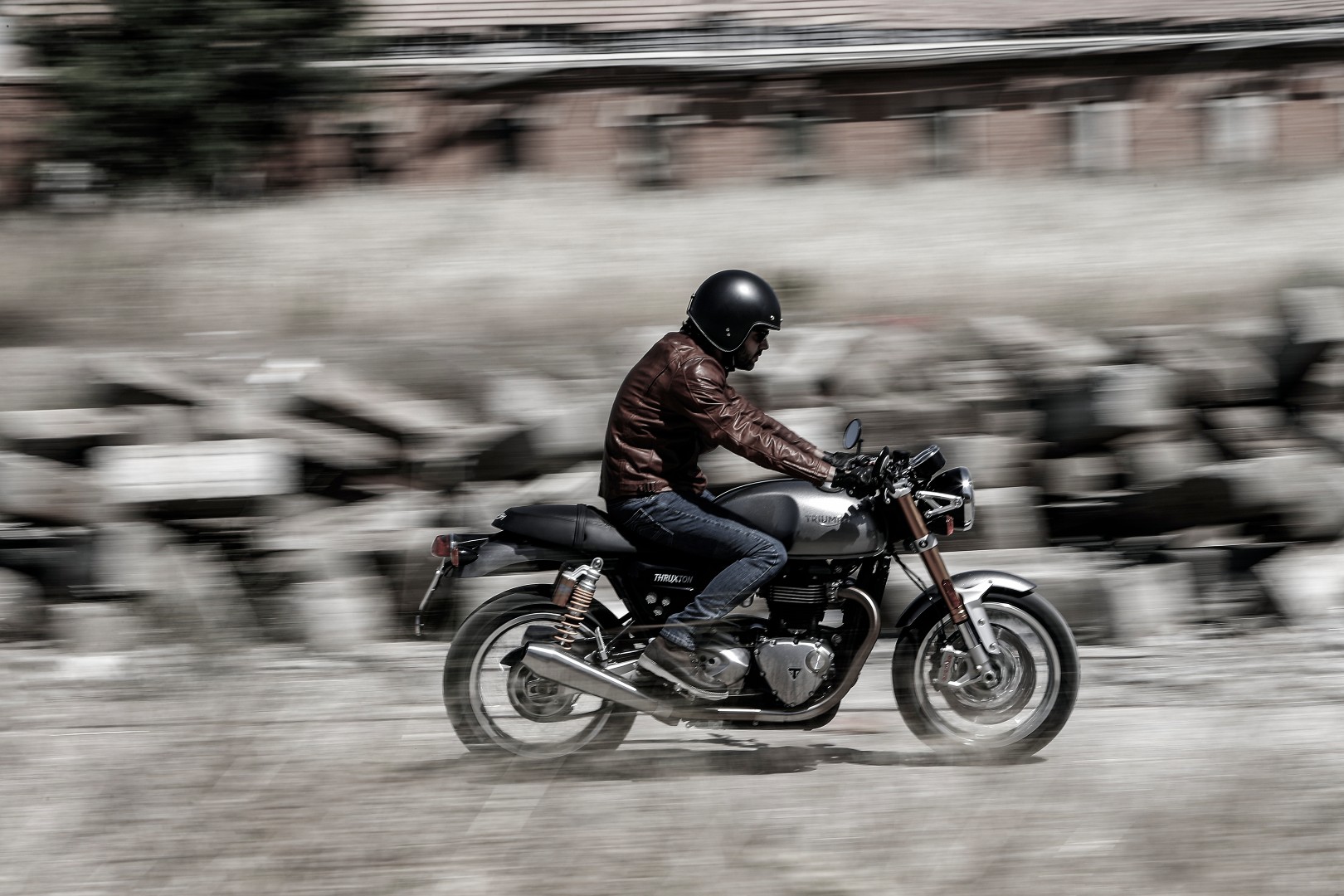Como verter la gasolina del scooter