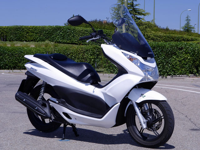 Скутер honda pcx 125