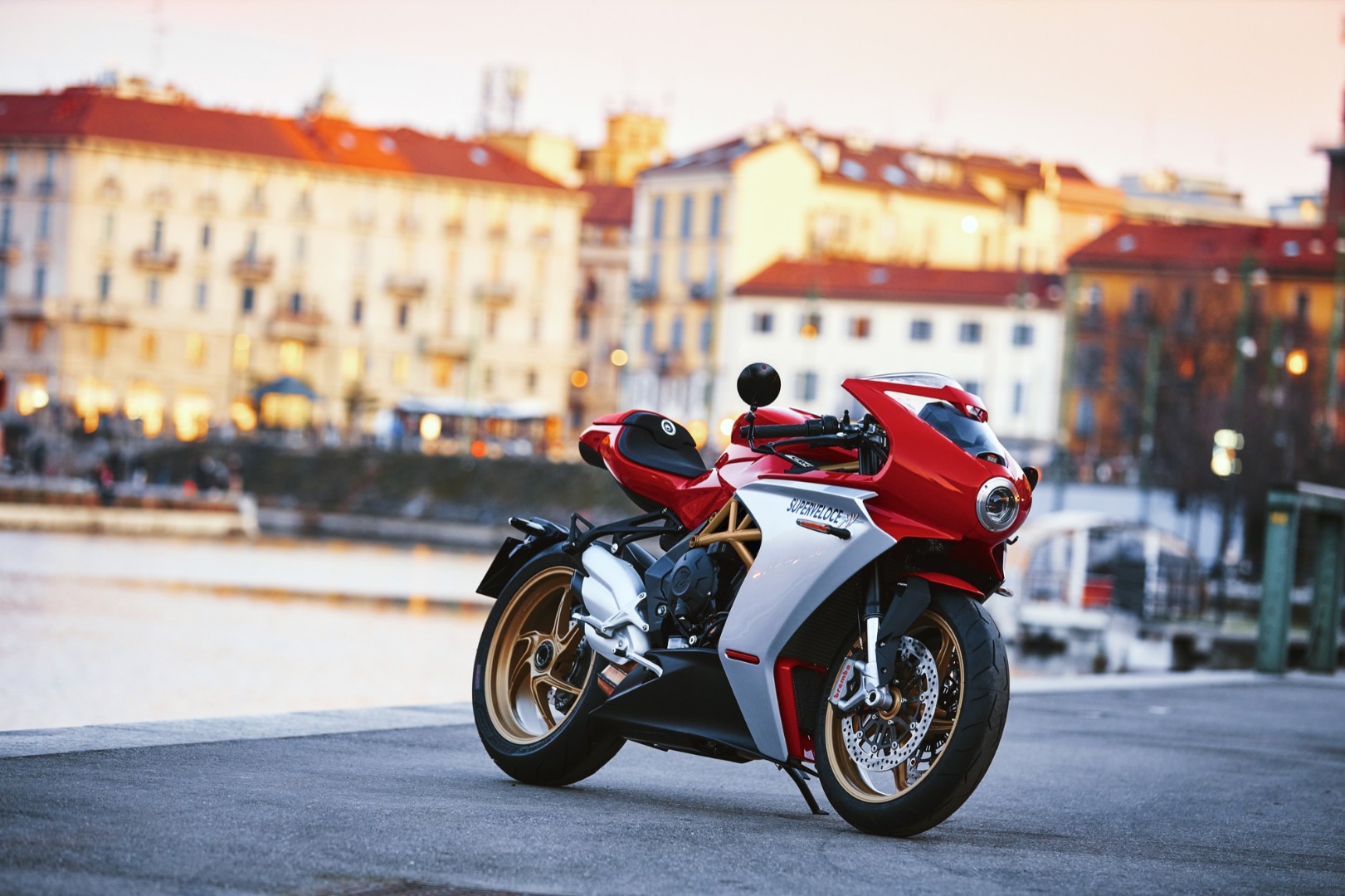 MV Agusta Superveloce 800 2020: colores oficiales