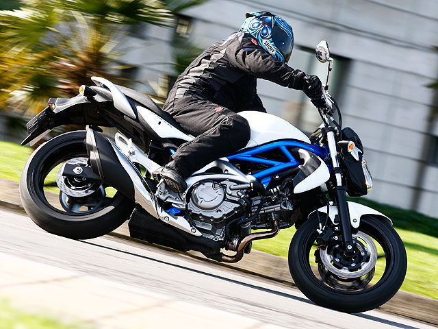 Suzuki svf gladius 650