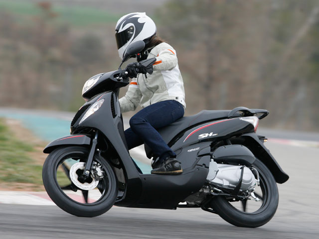 Honda scoopy 125