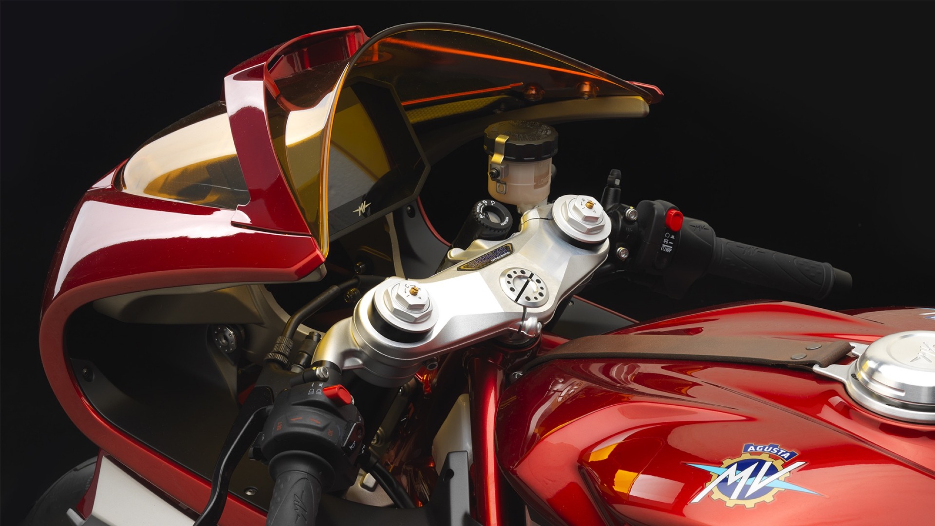 MV Agusta Superveloce 800, la razón por la que MV Agusta enamora