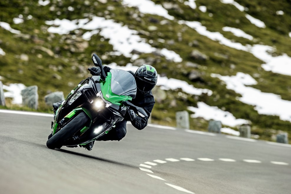 Kawasaki Ninja H2 SX y SE. Fotos