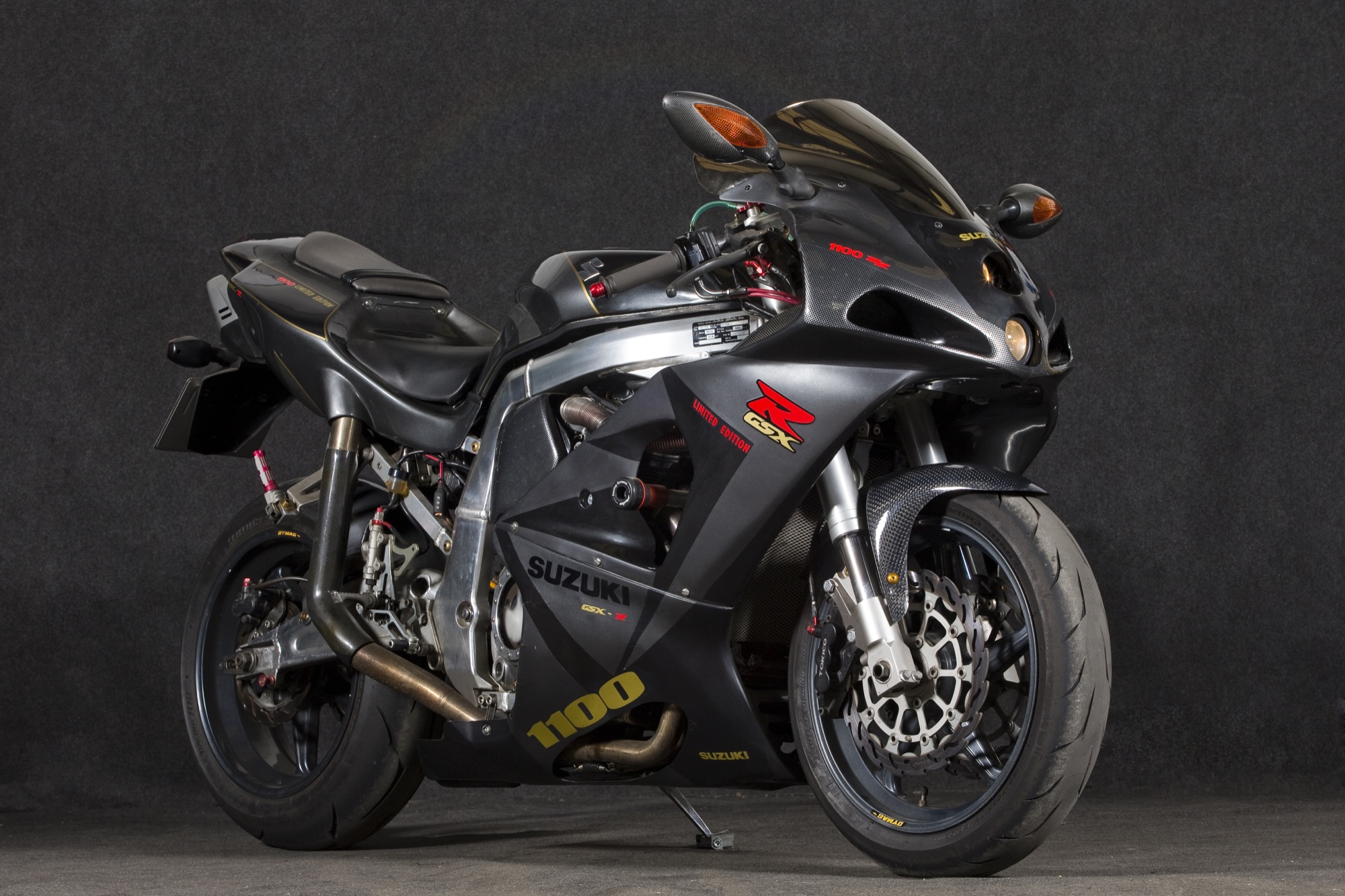 Suzuki gsx r1100