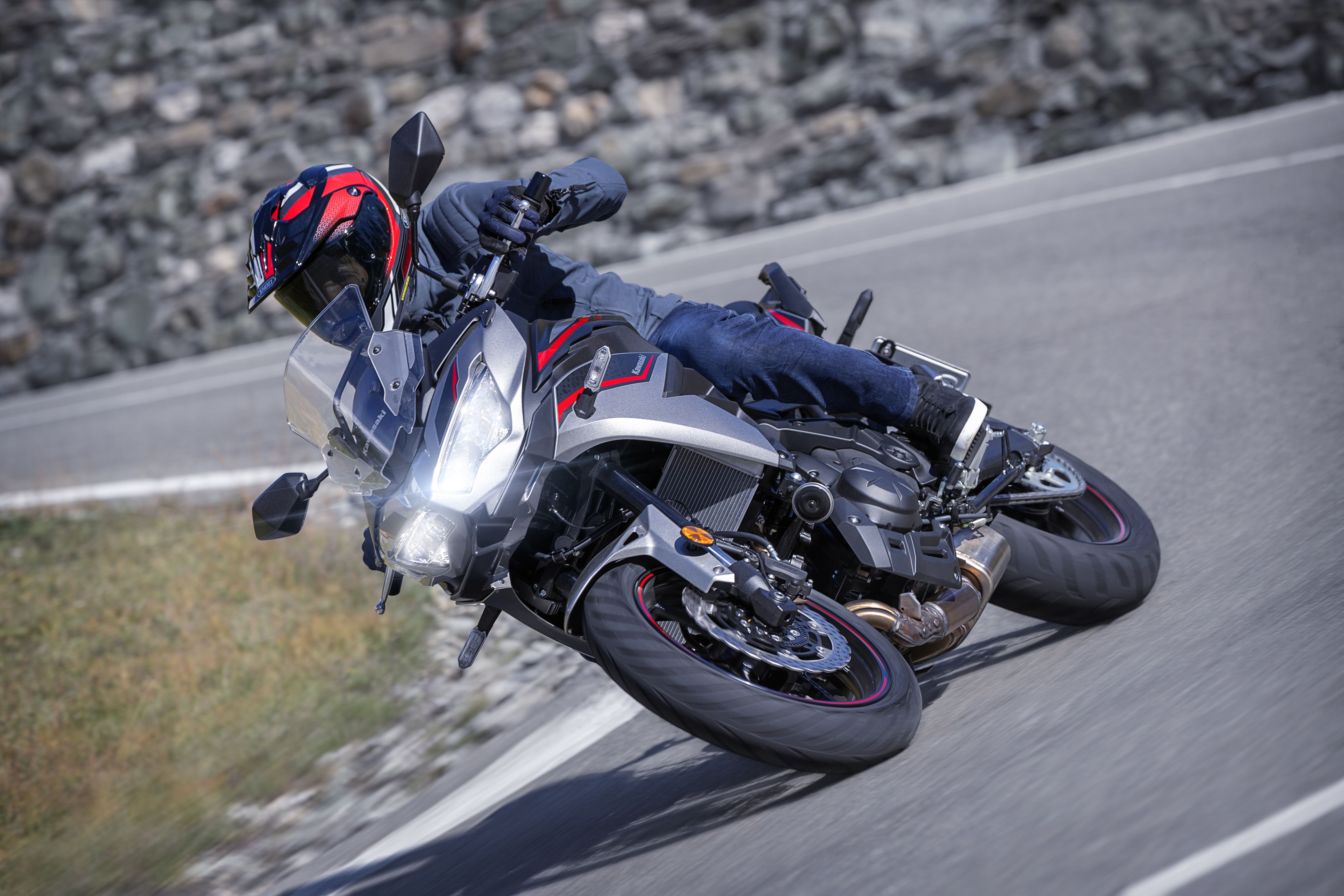 .Kawasaki Versys 650 2022