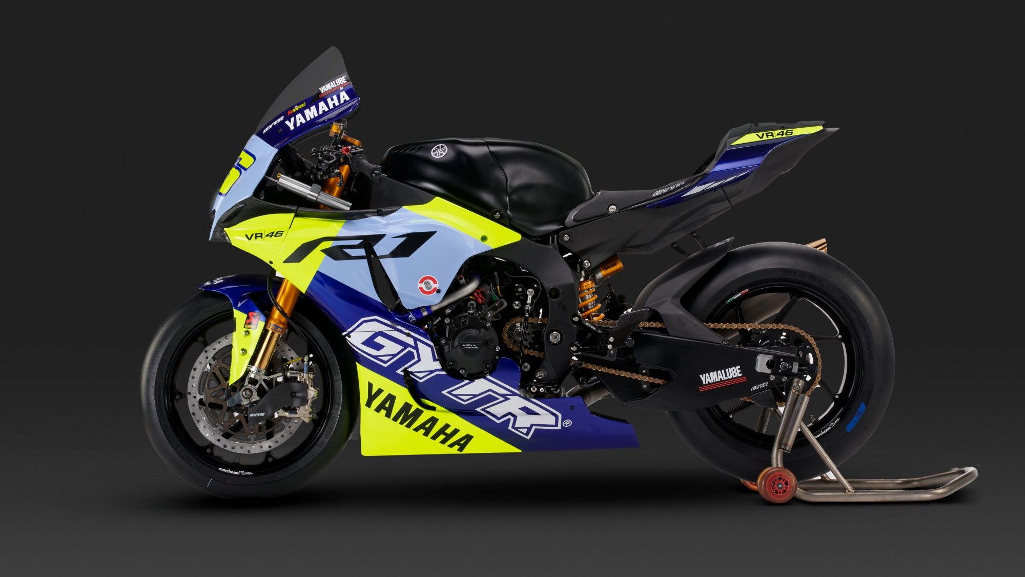 Yamaha R1 GYTR VR46 Tribute Valentino Rossi 05