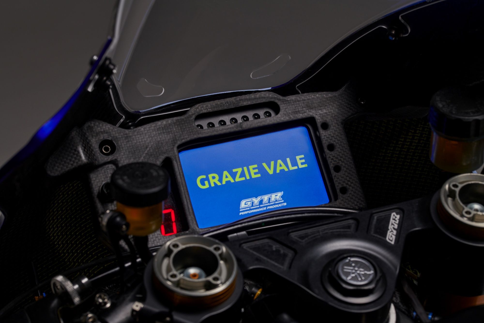 Yamaha R1 GYTR VR46 Tribute Valentino Rossi 06