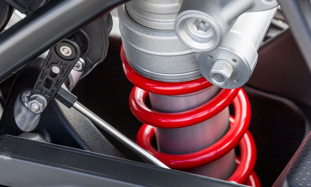 Nuevo sistema de suspensión Full Floater Pro que aleja el amortiguador del motor para reducir la temperatura