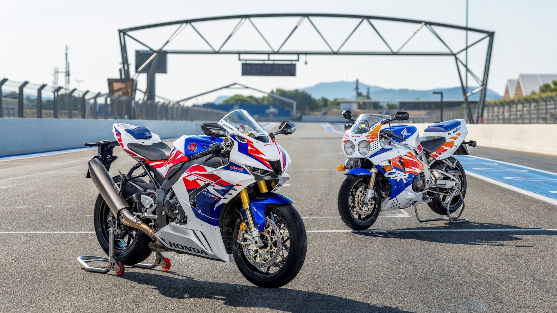 Honda CBR1000RR 2022 30 Aniversario (19)
