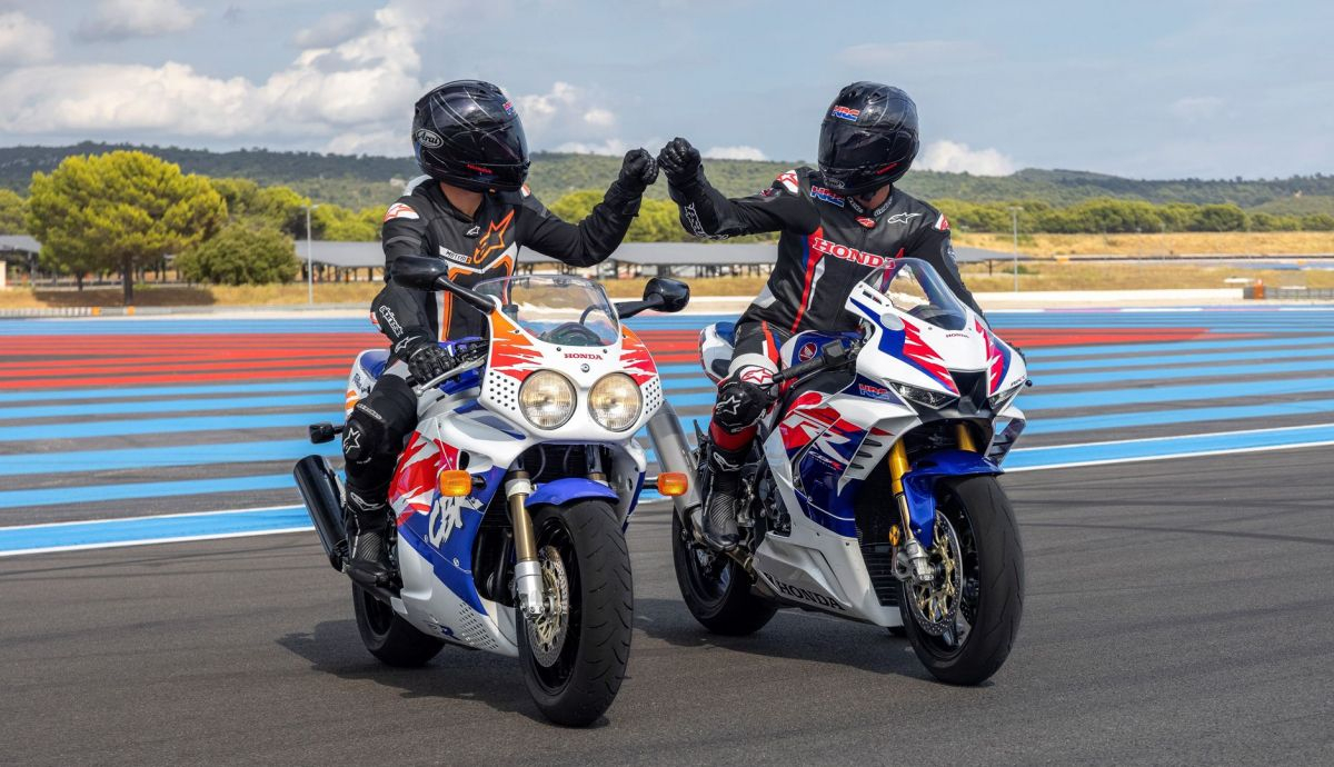 Honda CBR1000RR 2022 30 Aniversario (14) Honda CBR1000RR 2022 30 Aniversario (14)
