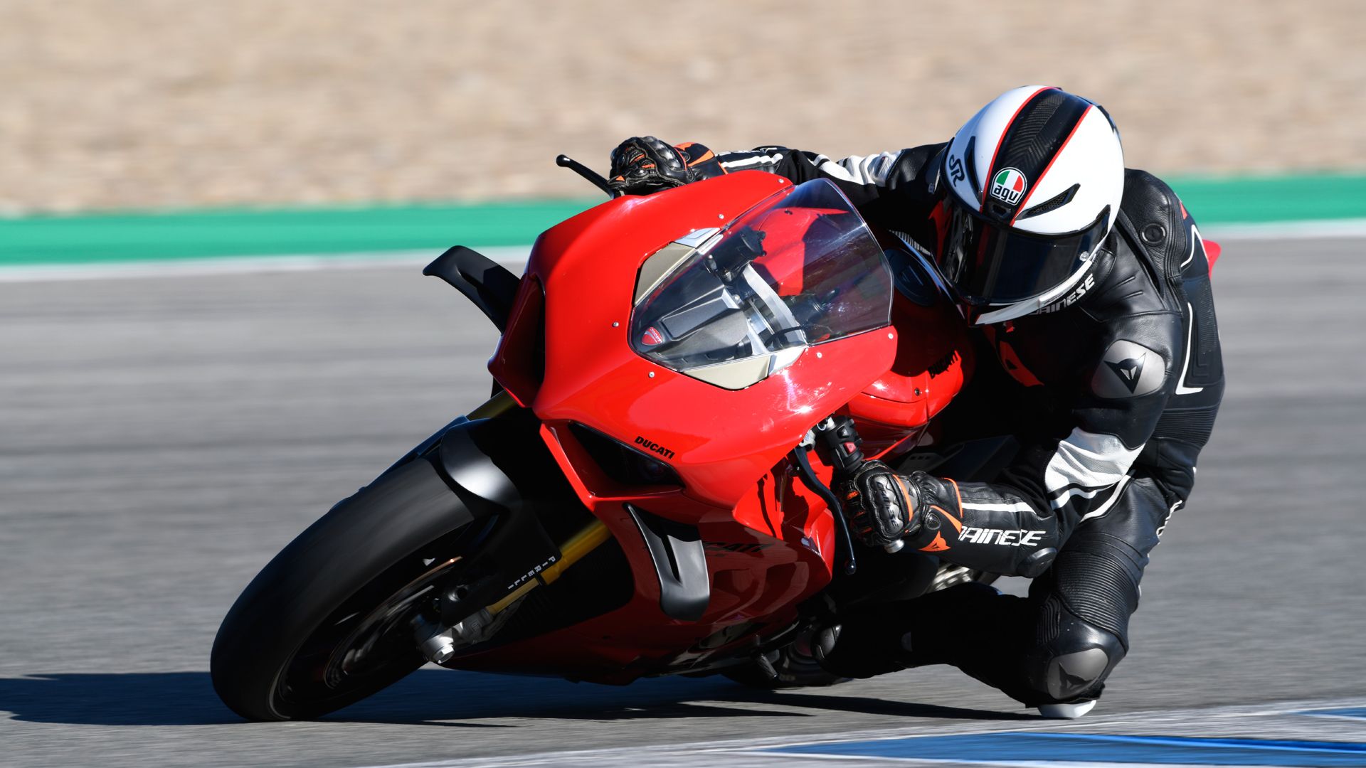 Ducati Panigale V4S 2022 Accion (2)