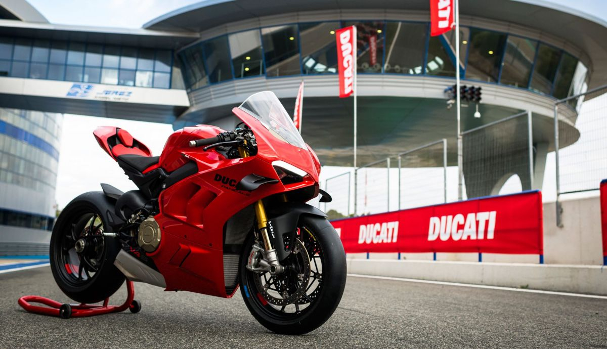 Ducati Panigale V4S 2022 Estatica (4) Ducati Panigale V4S 2022 Estatica (4)