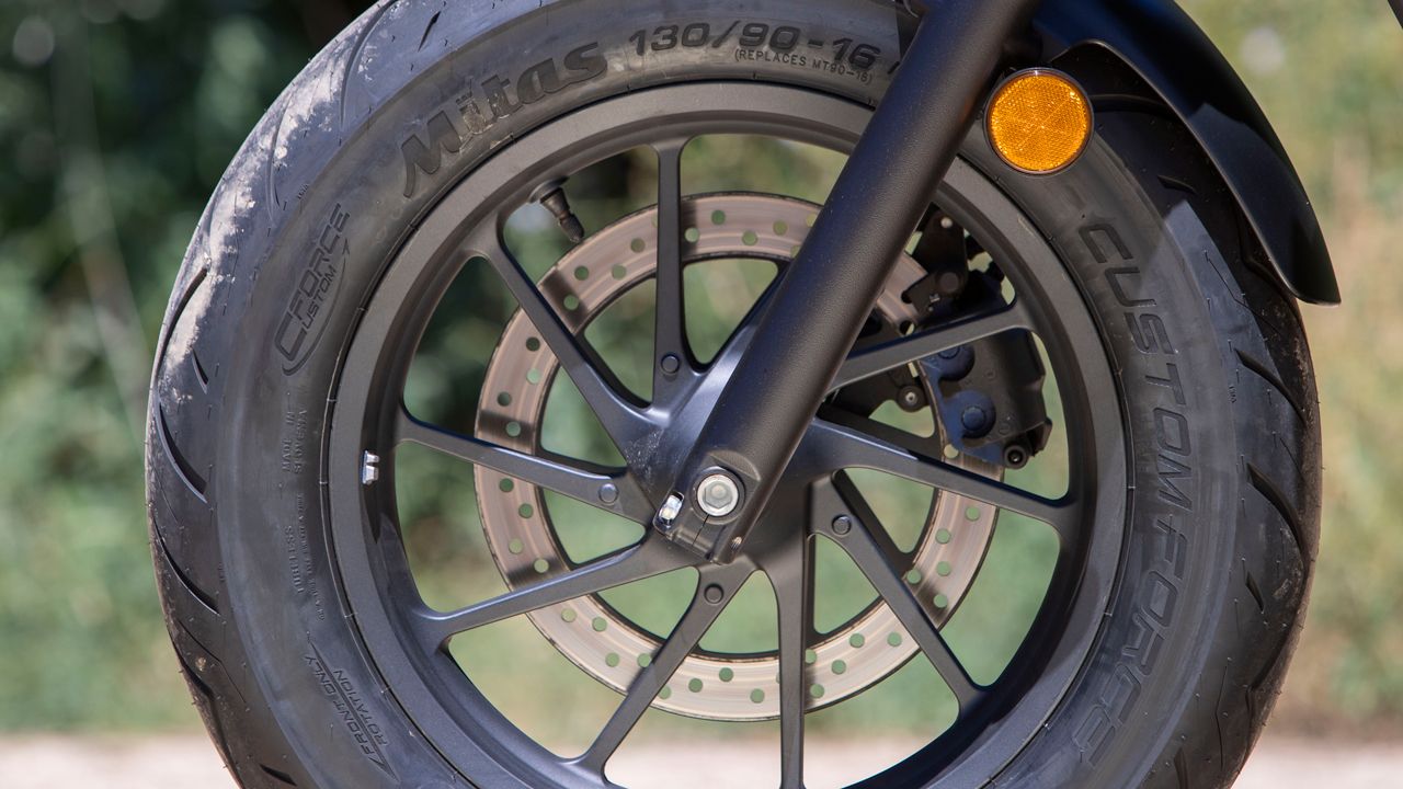 Mitas Custom Force, durabilidad y confort