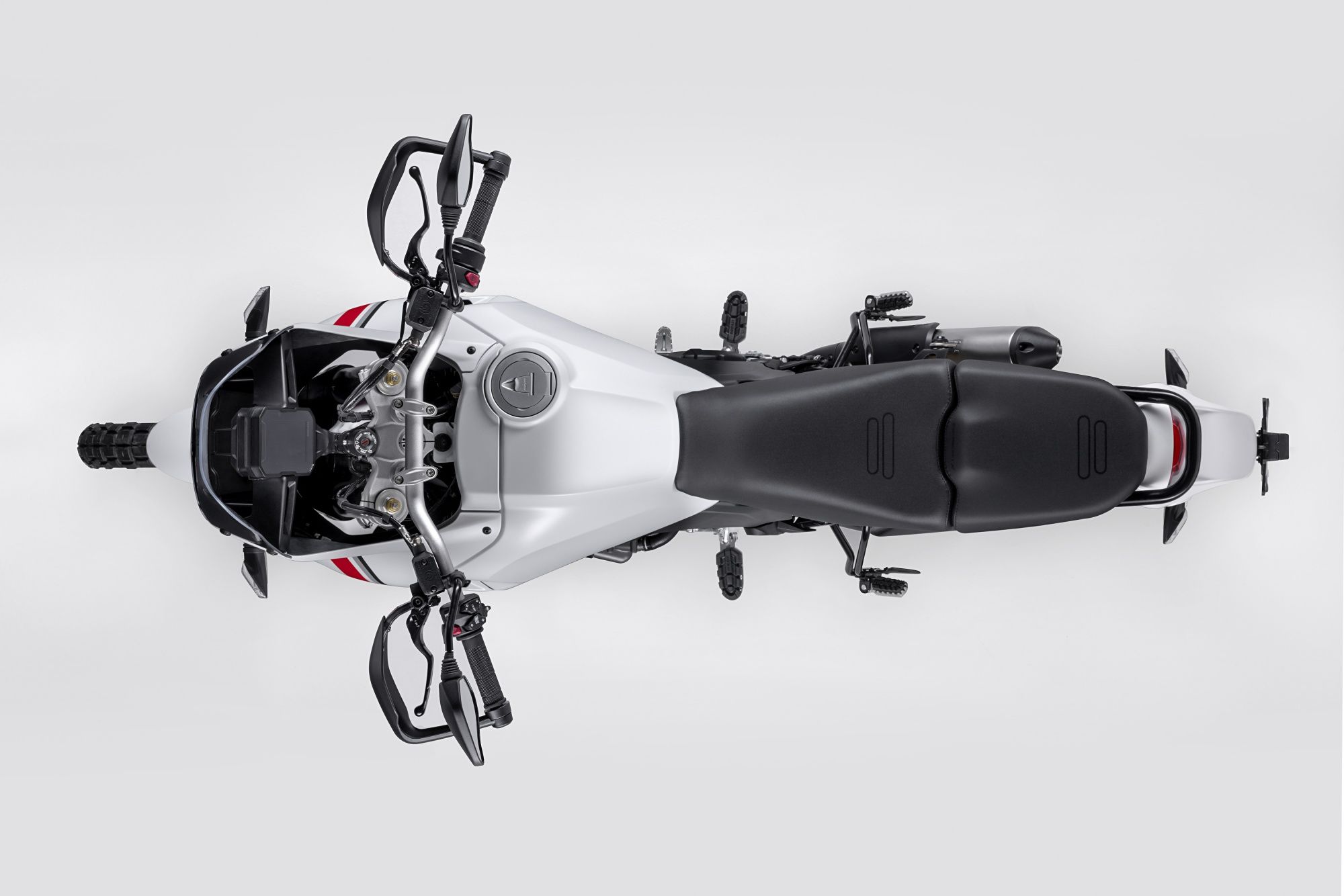Ducati DesertX 2022 24