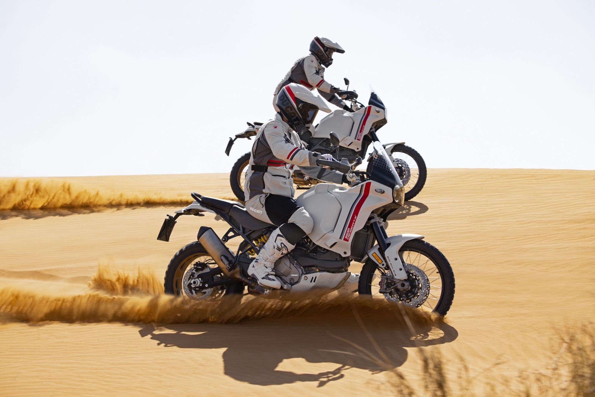 Ducati DesertX 2022 02