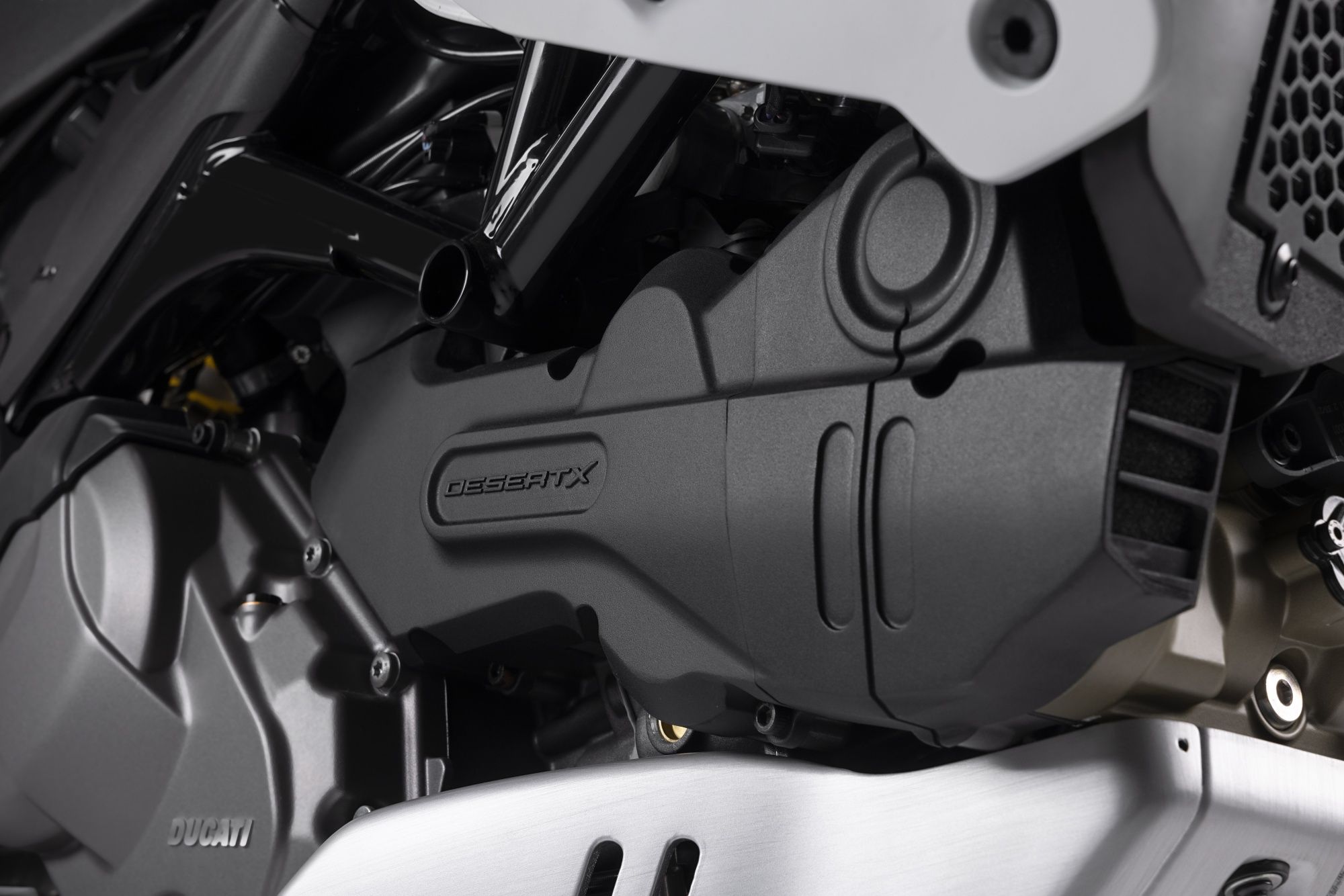 Ducati DesertX 2022 35