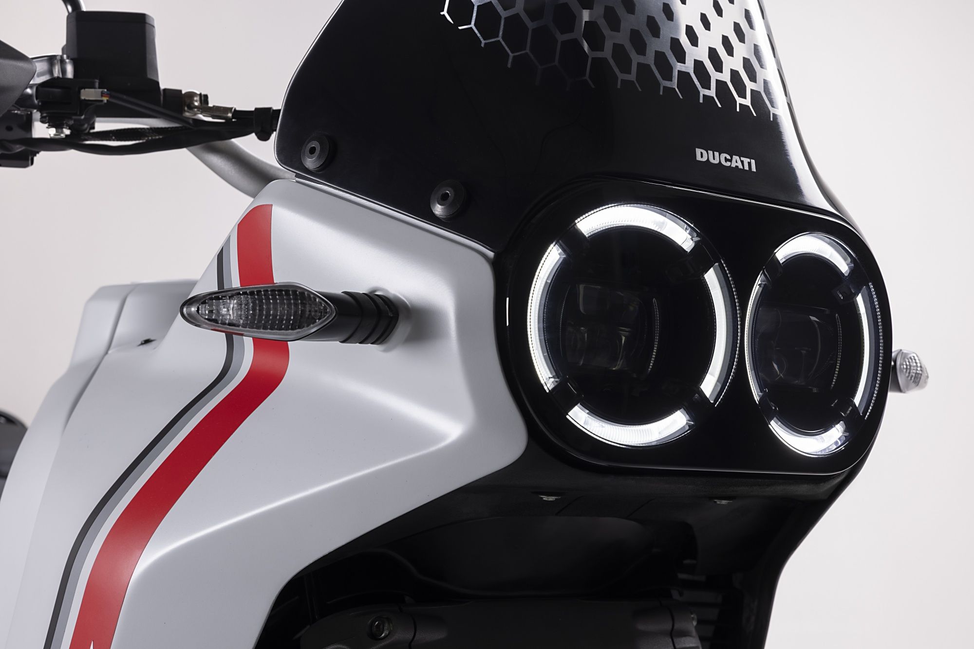 Ducati DesertX 2022 36