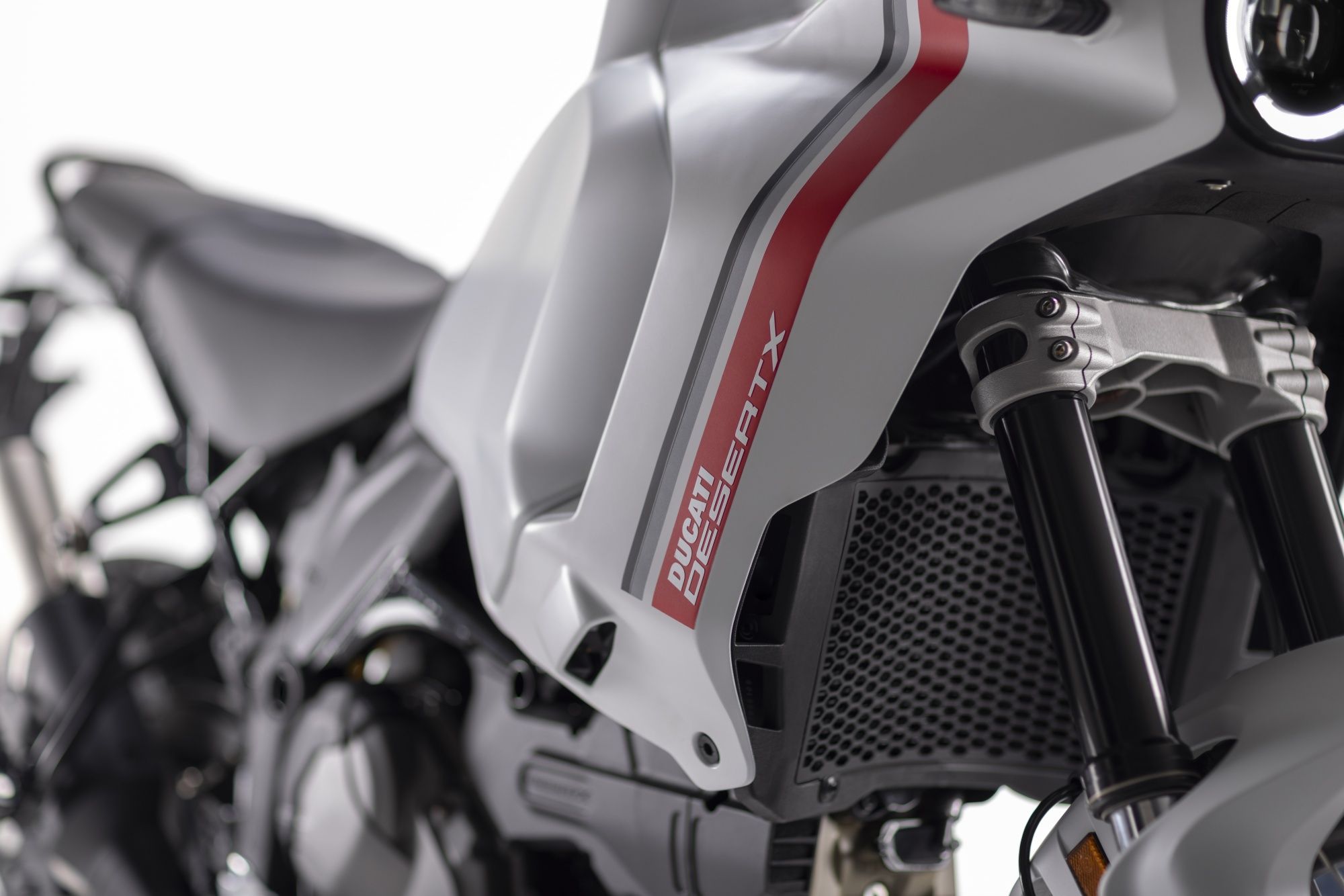 Ducati DesertX 2022 44