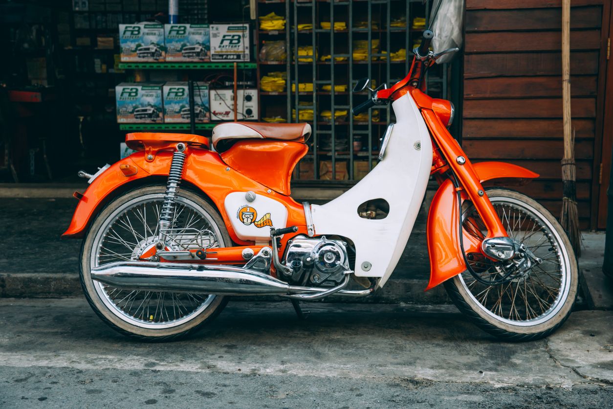 La Honda Super Cub es la moto más vendida de la historia. Fuente: iStock/coffeekai.