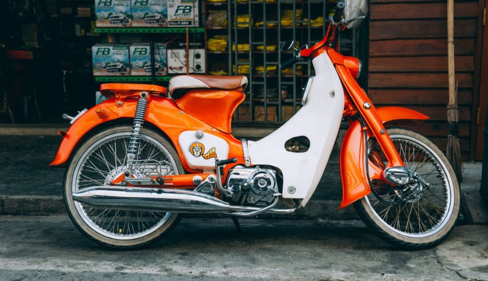 La Honda Super Cub es la moto más vendida de la historia. Fuente: iStock/coffeekai. La Honda Super Cub es la moto más vendida de la historia. Fuente: iStock/coffeekai.