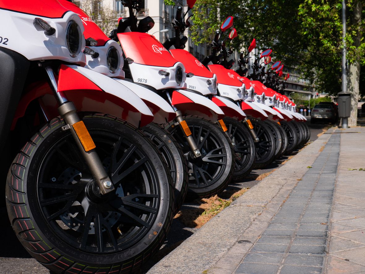 Motos de motosharing. Fuente: iStock/Dudbrain