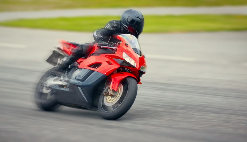 Las escuelas de aprendizaje de motos enseñan a ir más rápido. Fuente: iStock/ttretjak Las escuelas de aprendizaje de motos enseñan a ir más rápido. Fuente: iStock/ttretjak