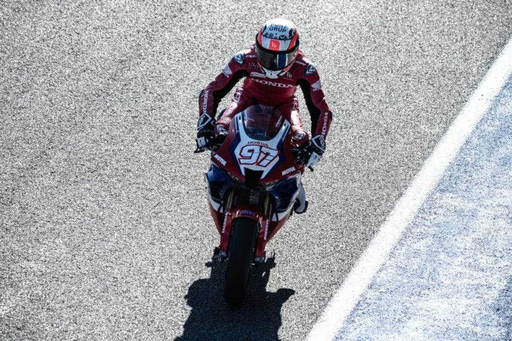 Test Honda WSBK 2022 Iker Lecuona Xavi Vierge 06