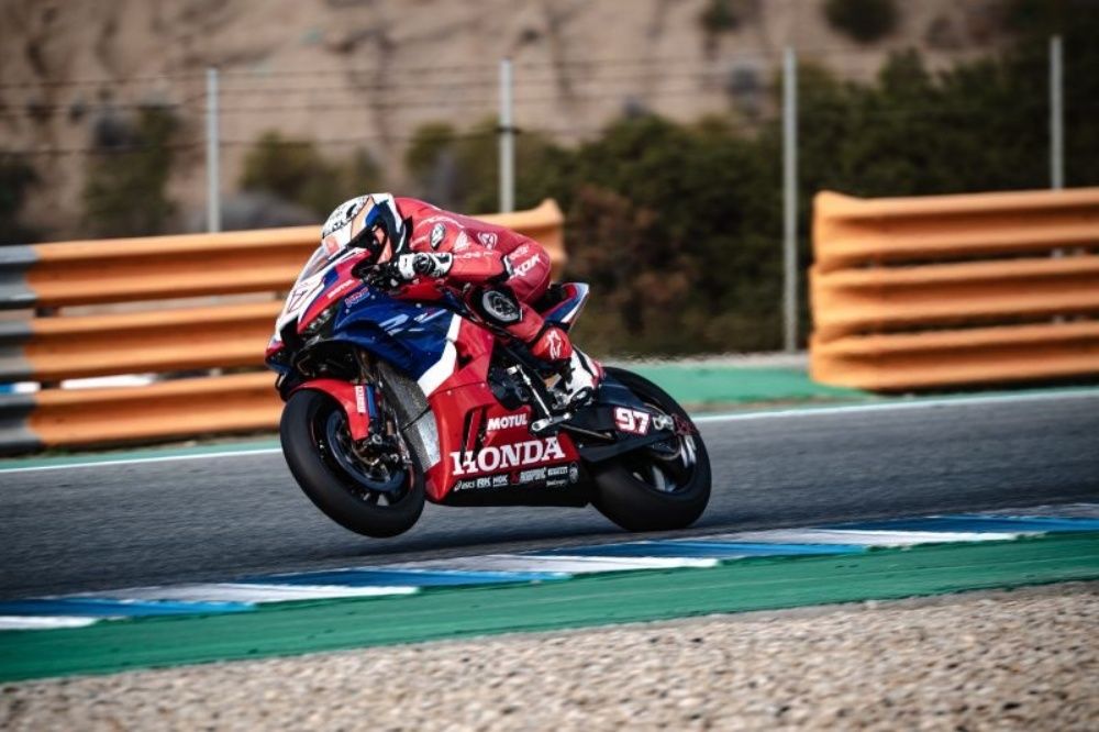 Test Honda WSBK 2022 Iker Lecuona Xavi Vierge 08