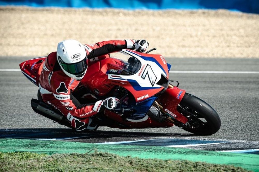 Test Honda WSBK 2022 Iker Lecuona Xavi Vierge 09