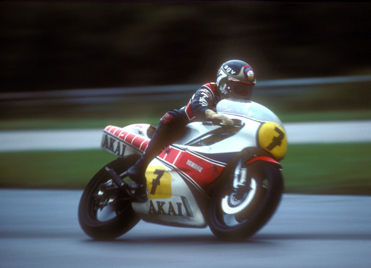 Barry Sheene, bicampeón de 500 cc, corriendo en el año 1981. Fuente: Gold & Goose