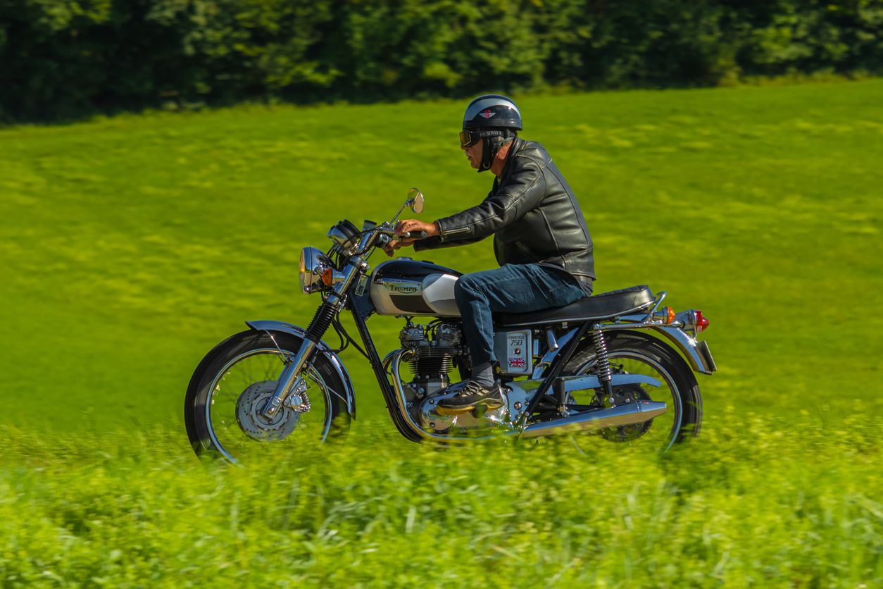 La Triumph Bonneville es una de las motos más famosas de la historia. Fuente: iStock/Gaschwald