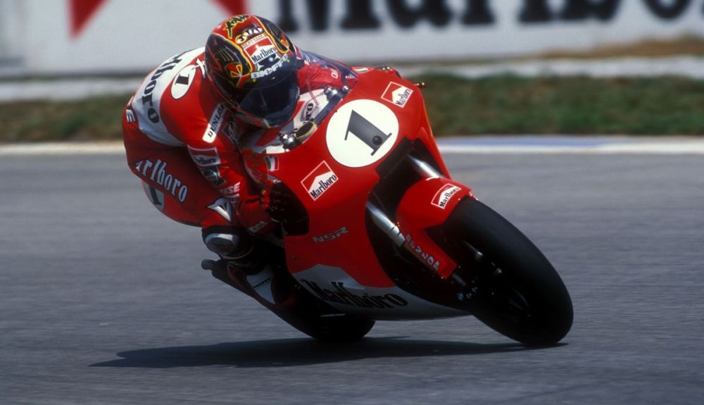 Max Biaggi encabeza la lista de reyes de 250 cc. Fuente: Gold & Goose Max Biaggi encabeza la lista de reyes de 250 cc. Fuente: Gold & Goose