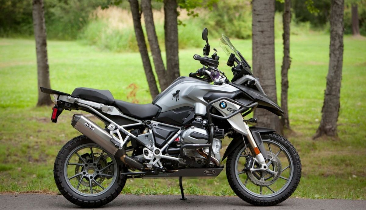 Imagen de una moto BMW. Fuente: iStock / Silvrshootr