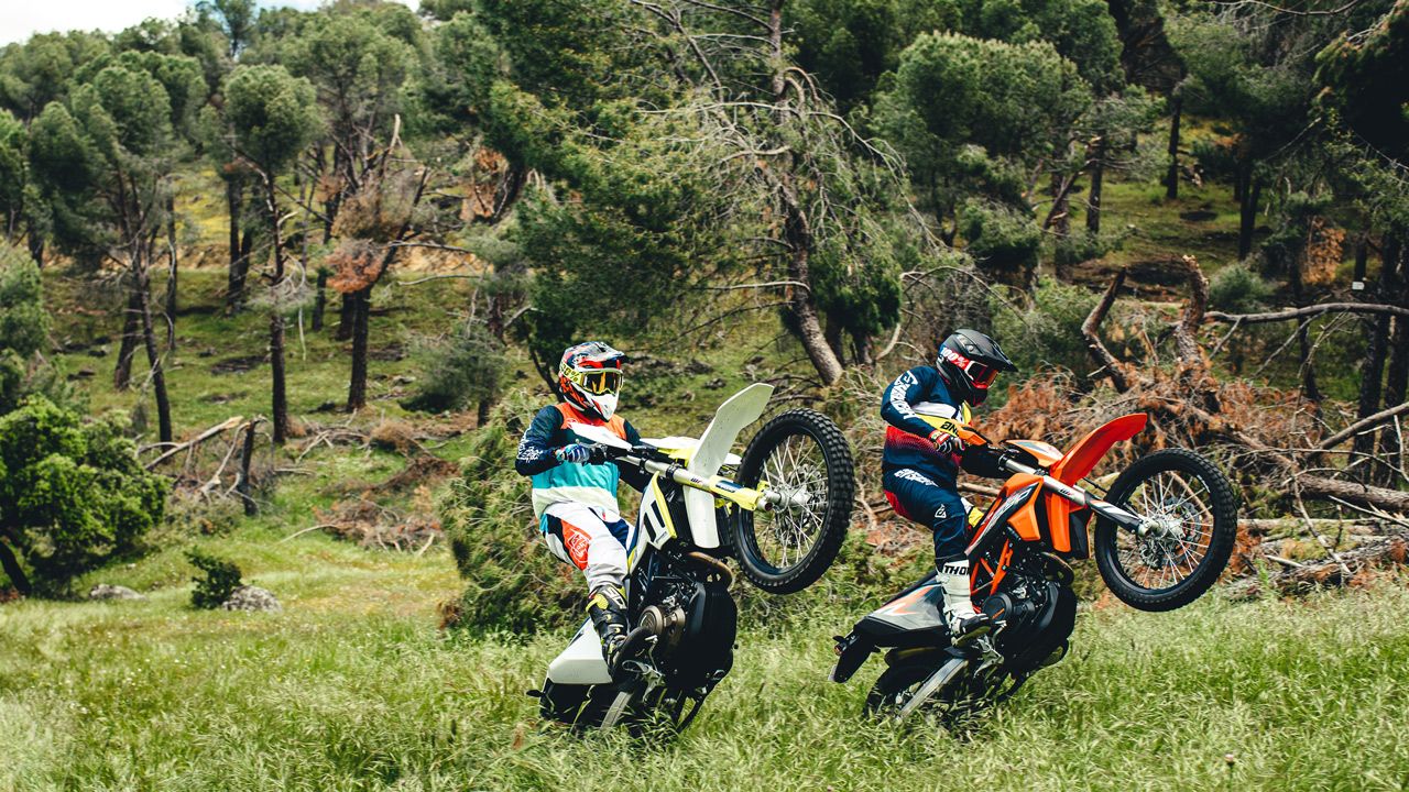 Comparativa trail-enduro: Husqvarna 701 Enduro y KTM 690 Enduro R