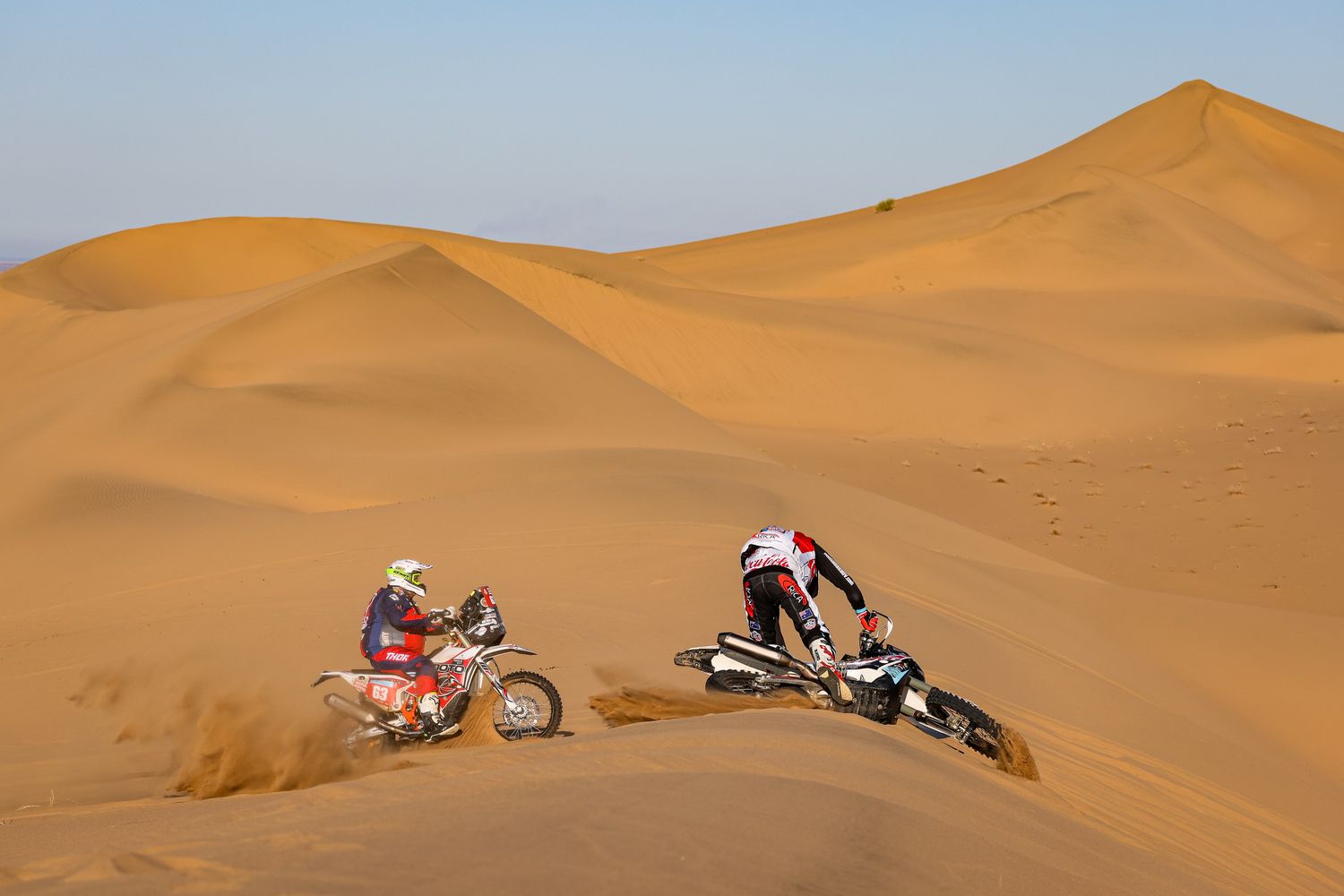 Etapa 1A Dakar 2022   Andrew Houlihan y Gabor Saghmeister
