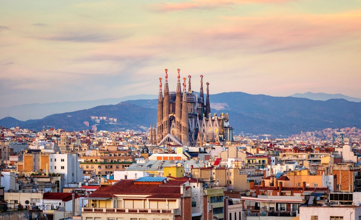 Barcelona, junto con Madrid, tiene el mayor número de motos registradas. Fuente: iStock / Eloi_Omella Barcelona, junto con Madrid, tiene el mayor número de motos registradas. Fuente: iStock / Eloi_Omella