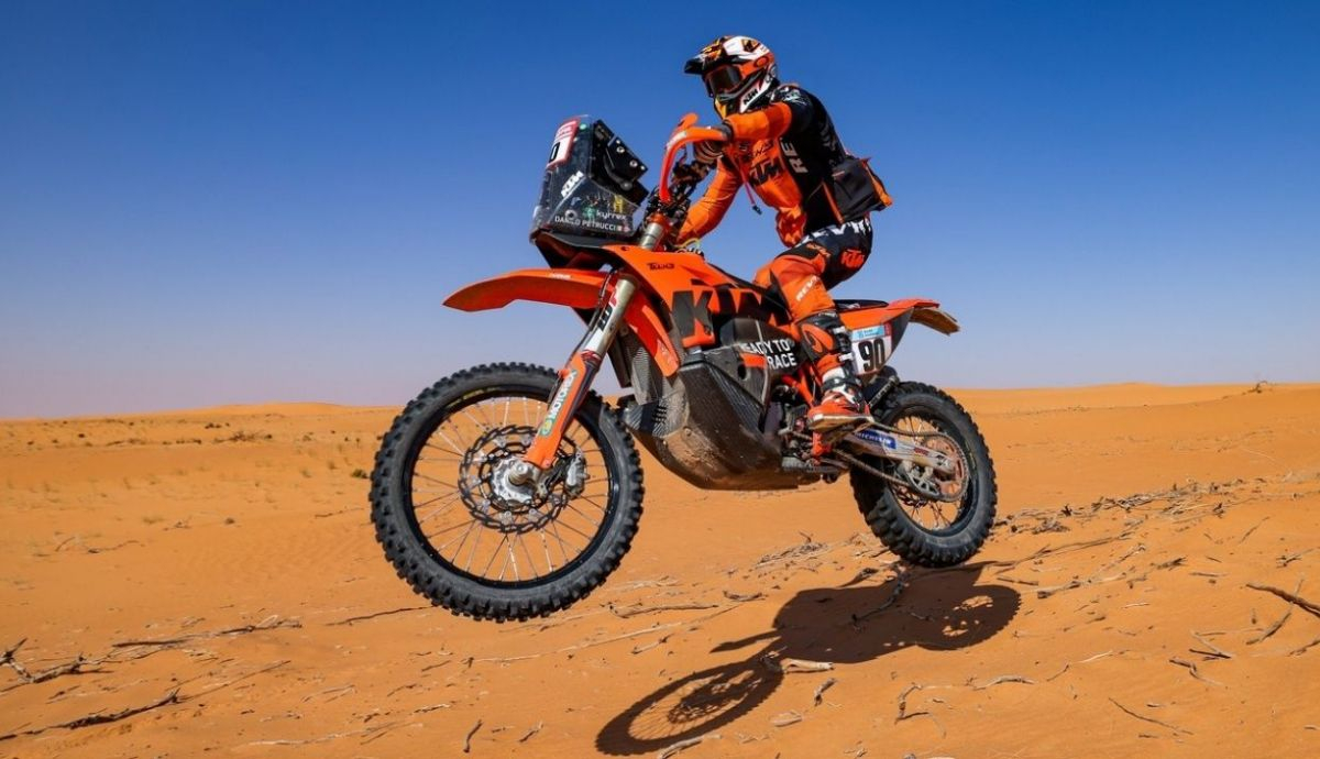 Danilo Petrucci ha tenido su primer gran día en el Dakar 2022 al ser tercero en la etapa Danilo Petrucci ha tenido su primer gran día en el Dakar 2022 al ser tercero en la etapa