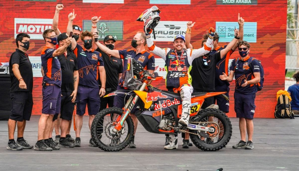 Matthias Walkner ha salvado la racha de podios de KTM al ser tercero en el Dakar 2022 Matthias Walkner ha salvado la racha de podios de KTM al ser tercero en el Dakar 2022
