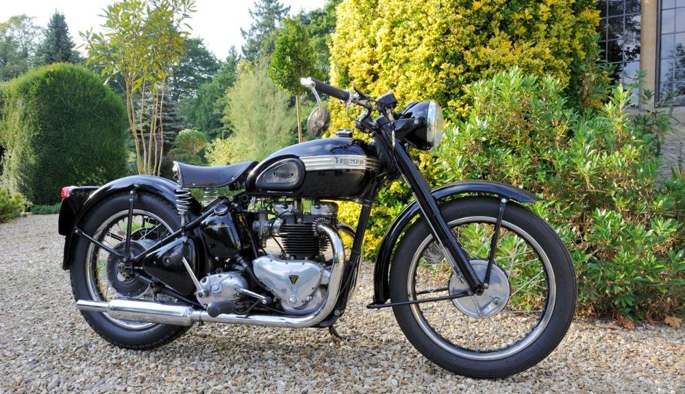 Moto con el estilo inconfundible de la marca Triumph. Fuente: iStock / Jeffoto Moto con el estilo inconfundible de la marca Triumph. Fuente: iStock / Jeffoto