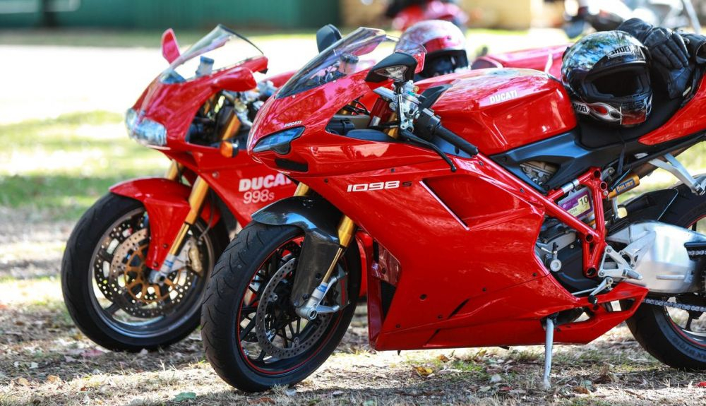 Dos motos de Ducati. Fuente: iStock/davidjmorgan Dos motos de Ducati. Fuente: iStock/davidjmorgan