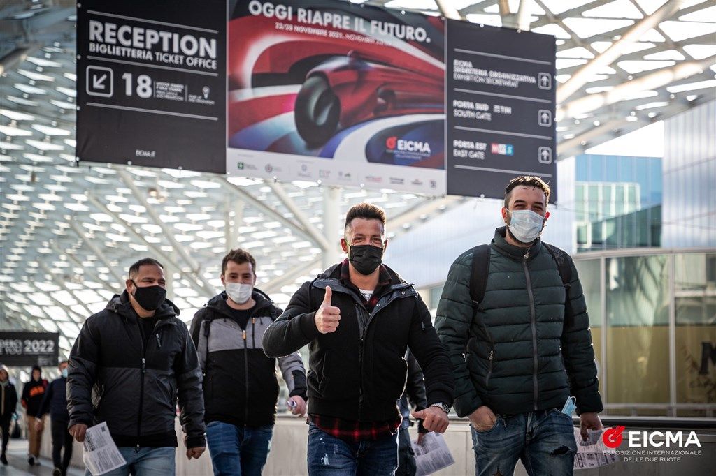 Visitantes a EICMA 2021, quizás el principal de los salones de la moto. Fuente: eicma.it