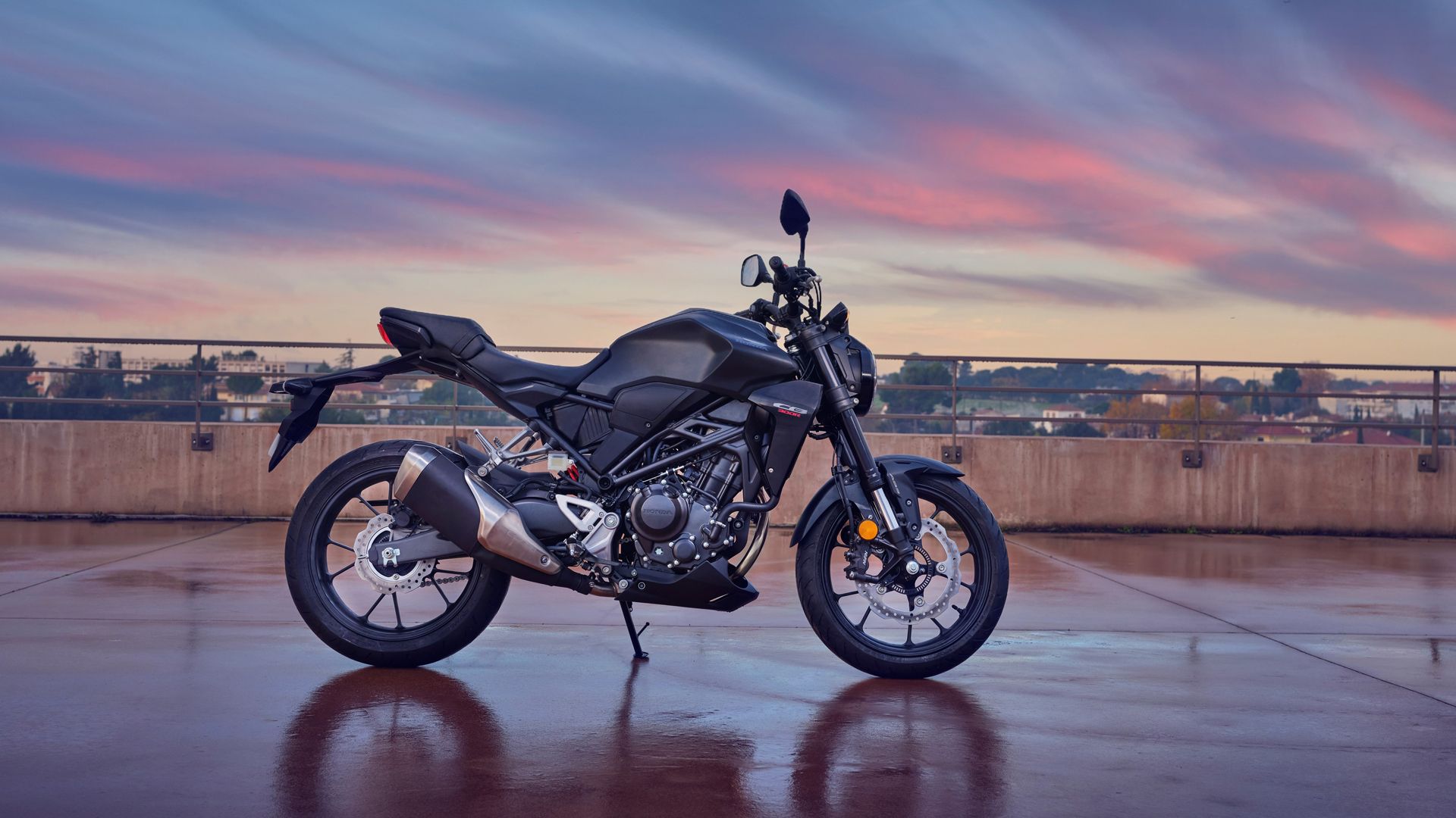 Honda CB300R 2022 Estatica (6)