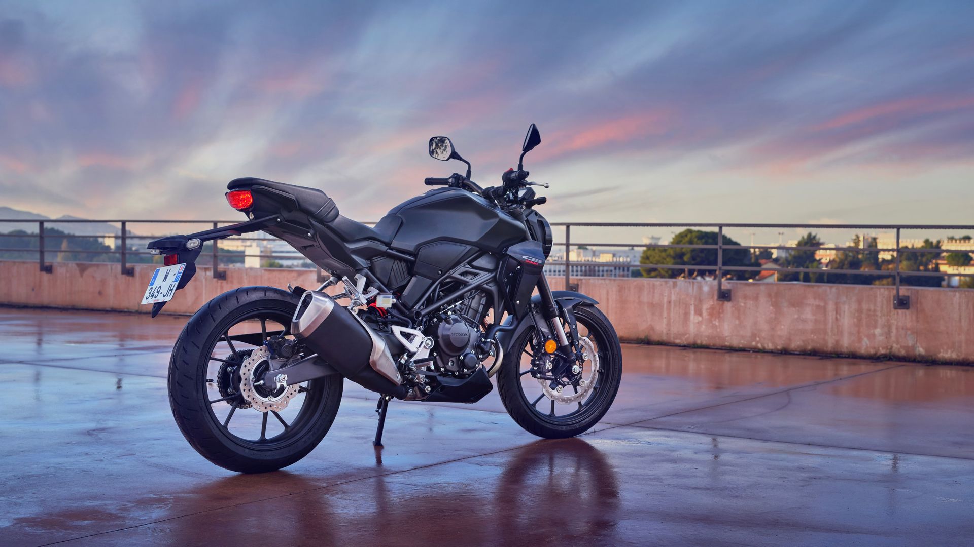 Honda CB300R 2022 Estatica (7)