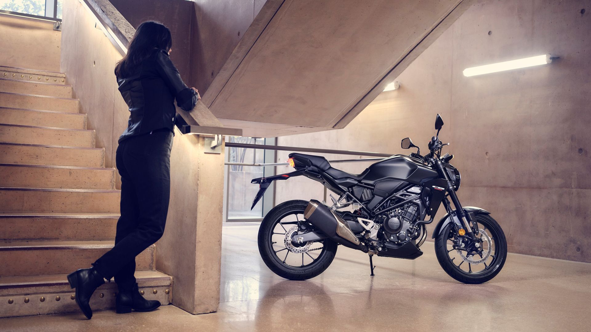 Honda CB300R 2022 Estatica (9)