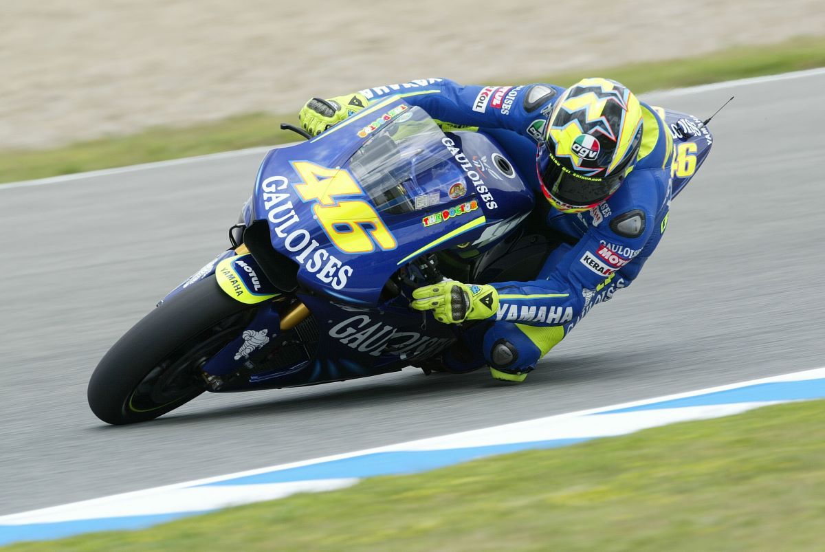 Rossi devolvió a la Yamaha a lo más alto en la temporada de MotoGP 2004. Fuente: Gold & Goose