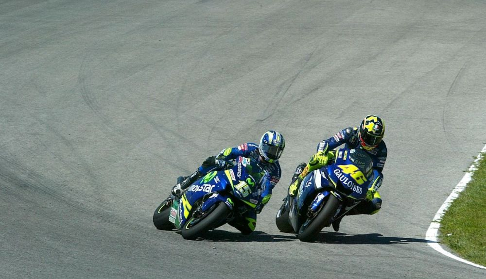 Rossi y Gibernau en Jerez en 2005. Fuente: Gold & Goose