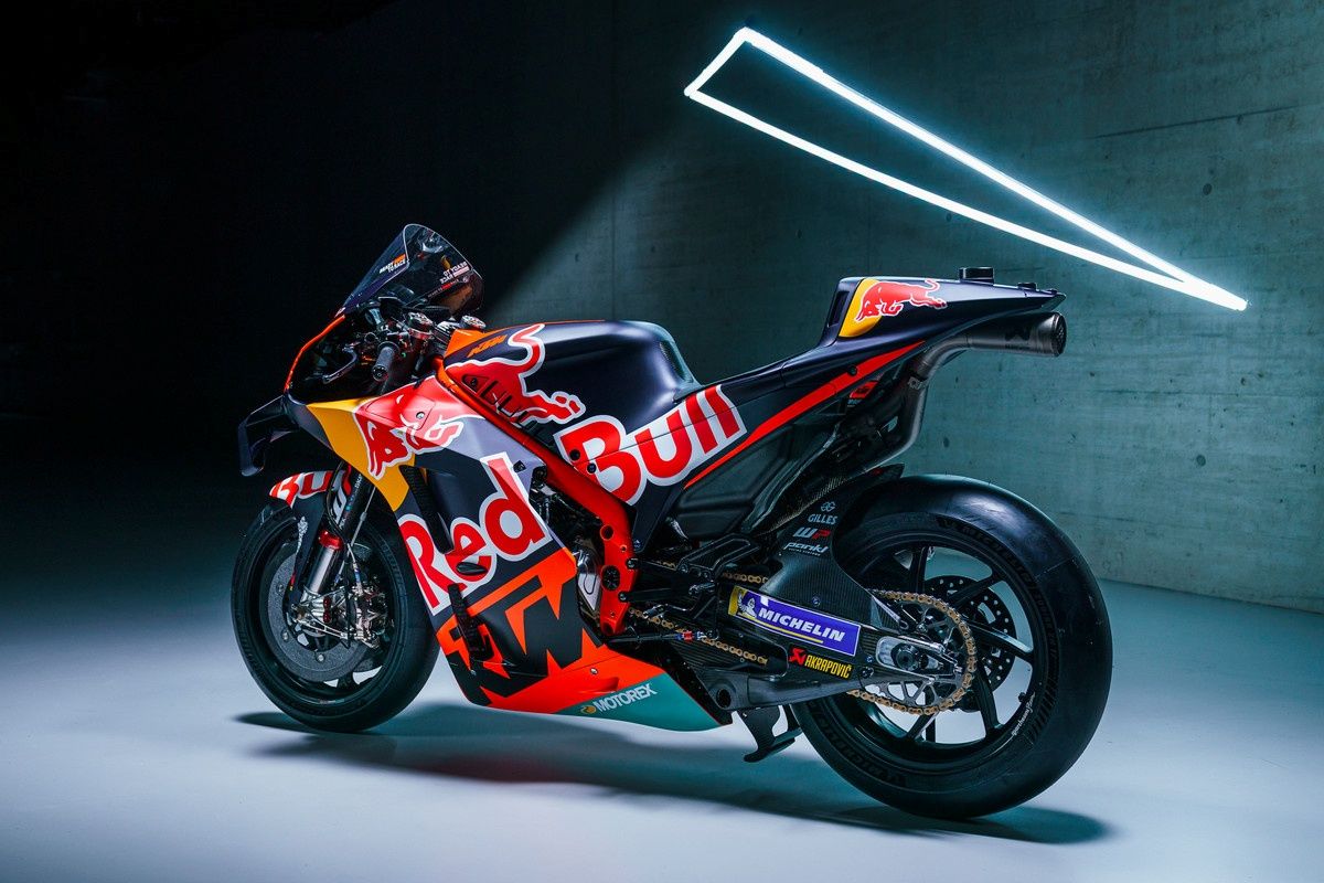 KTM RC16 Factory Red Bull MotoGP 2022 Brad Binder Miguel Oliveira 26
