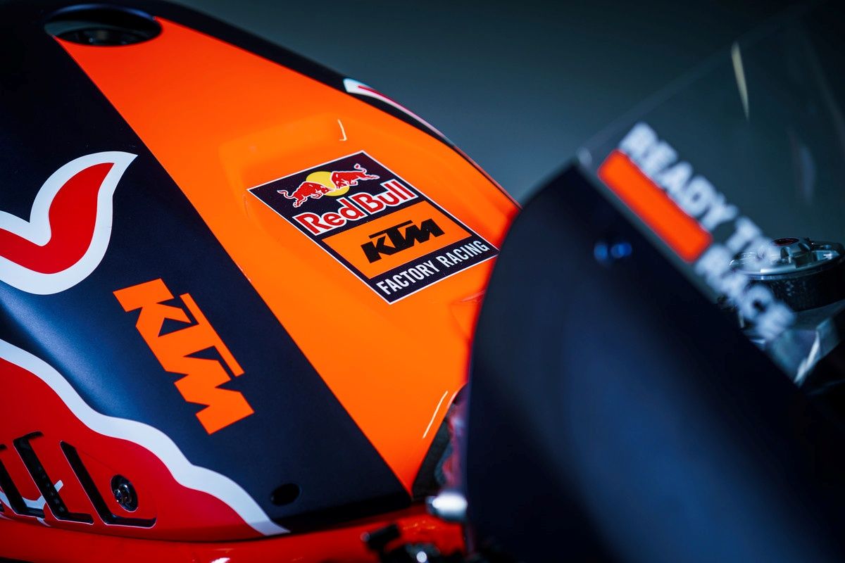 KTM RC16 Factory Red Bull MotoGP 2022 Brad Binder Miguel Oliveira 30