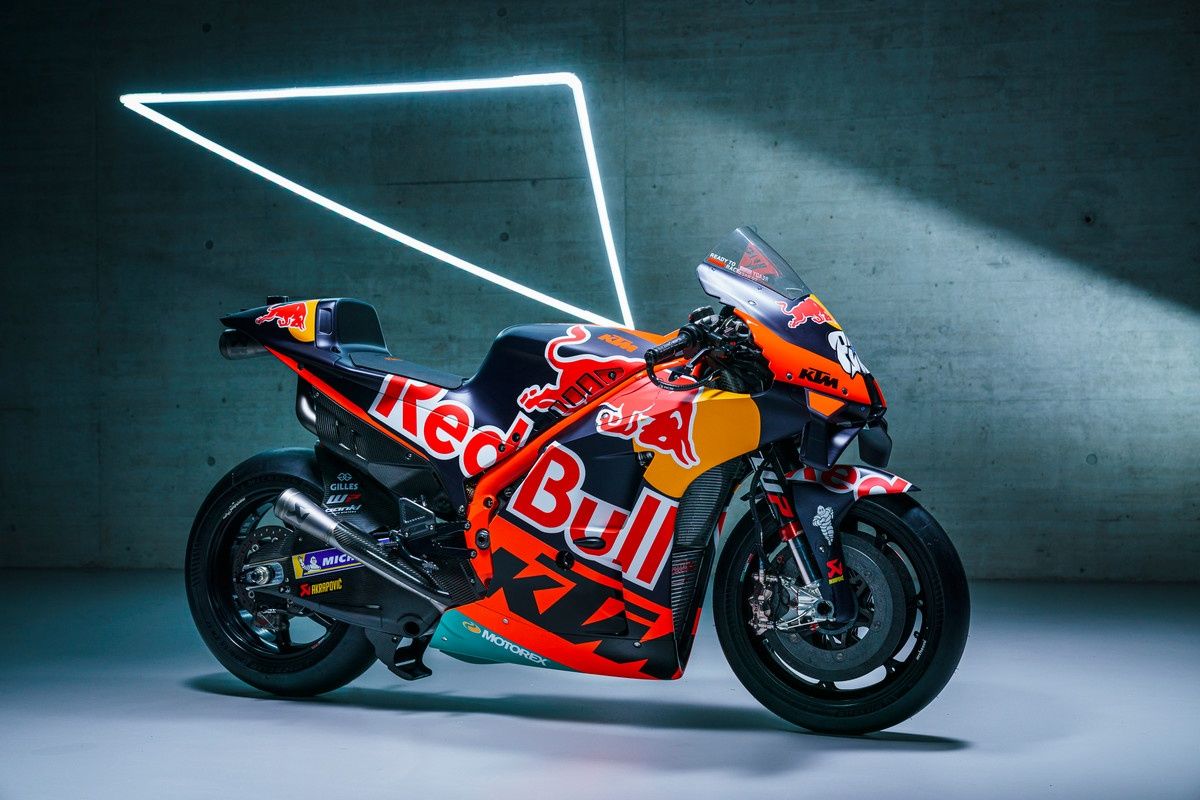 KTM RC16 Factory Red Bull MotoGP 2022 Brad Binder Miguel Oliveira 33